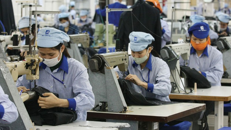 Có nên đi đơn hàng dệt may xuất khẩu lao động Đài Loan không?