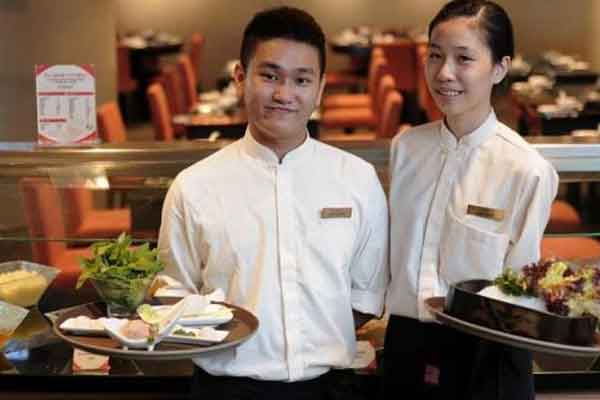 xkld singapore ngành phục vụ nhà hàng khách sạn