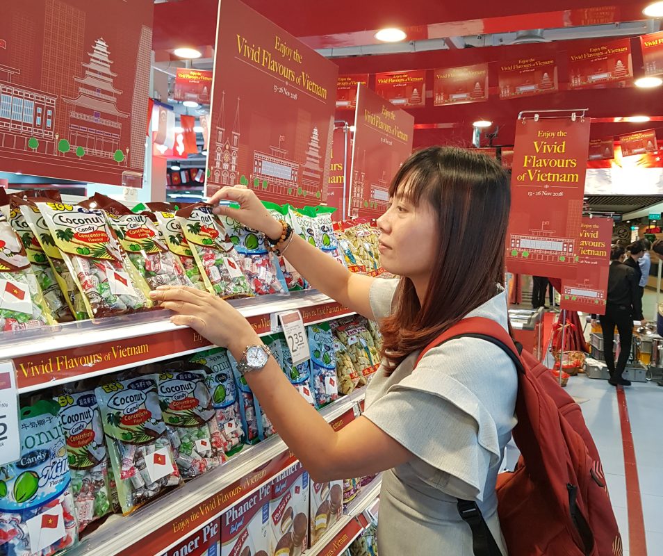 Đơn hàng tuyển gấp nữ bán hàng siêu thị tại Singapore
